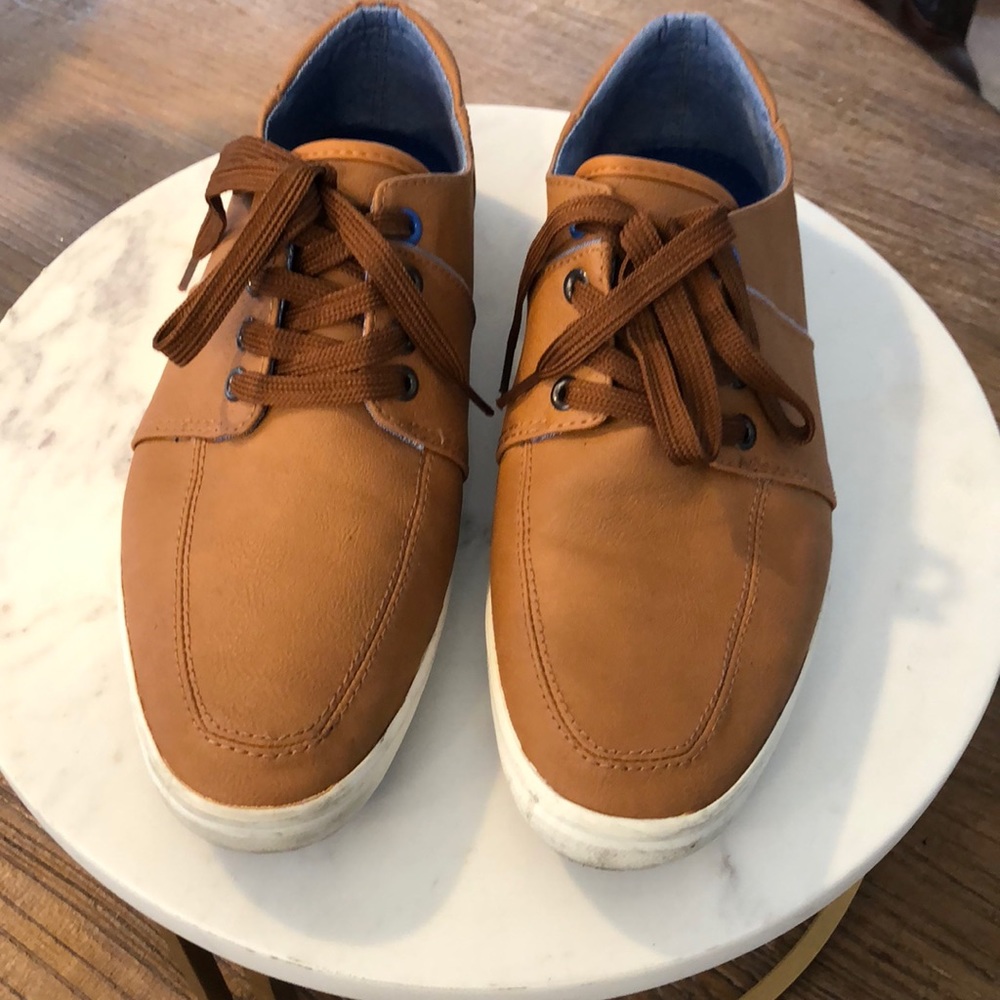 Apt 9 men’s shoes